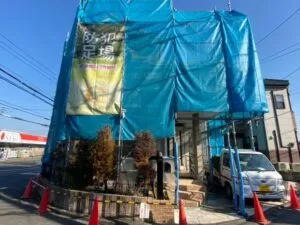 足場