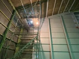 倉庫鉄骨塗装工事