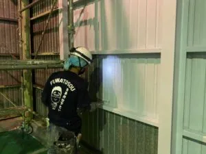 倉庫鉄骨塗装工事