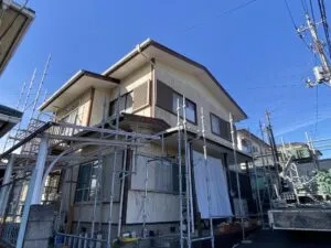 足場